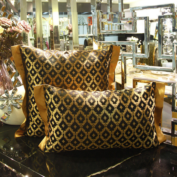 Feta de perna in doua culori cu broderie