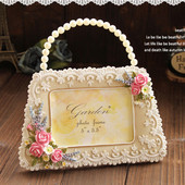 Κορνίζα με τρισδιάστατα στοιχεία - τσάντα