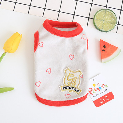 Βελούδινο ένδυμα για ένα σκύλο σε διάφορα χρώματα