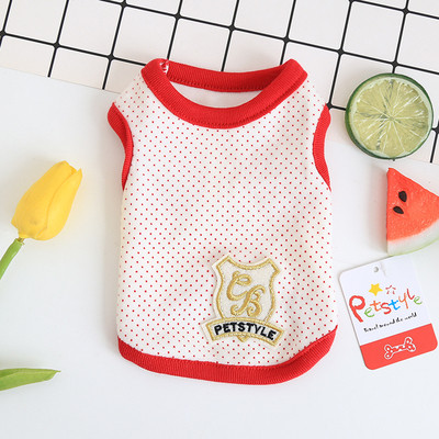 Βελούδινο ένδυμα για ένα σκύλο σε διάφορα χρώματα