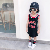 Αθλητικό παιδικό φόρεμα με μαύρο και κόκκινο χρώμα