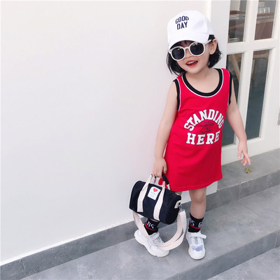 Αθλητικό παιδικό φόρεμα με μαύρο και κόκκινο χρώμα