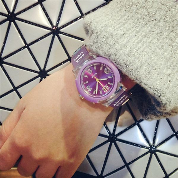 Ceas de dama luminos in forma rotunda - mai multe culori