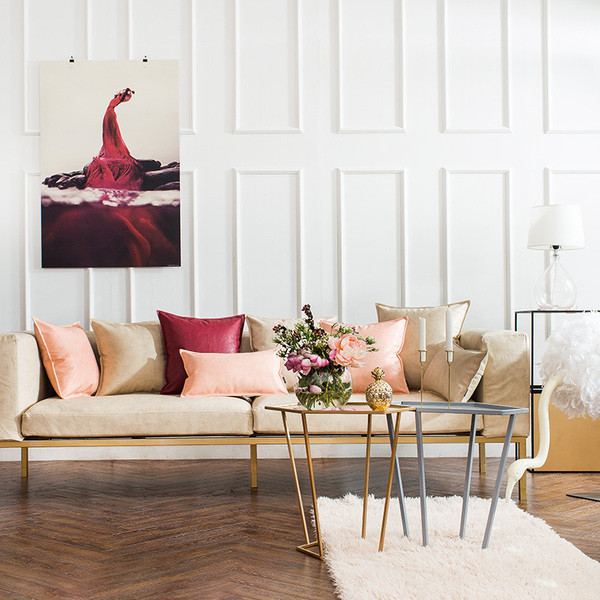 Husa pentru o perna mica in mai multe culori din piele ecologica