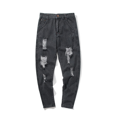 Μοντέρνα τζιν ανδρικά σε διάφορα χρώματα