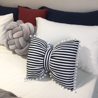 Pernă mică în diferite culori - Ribbon