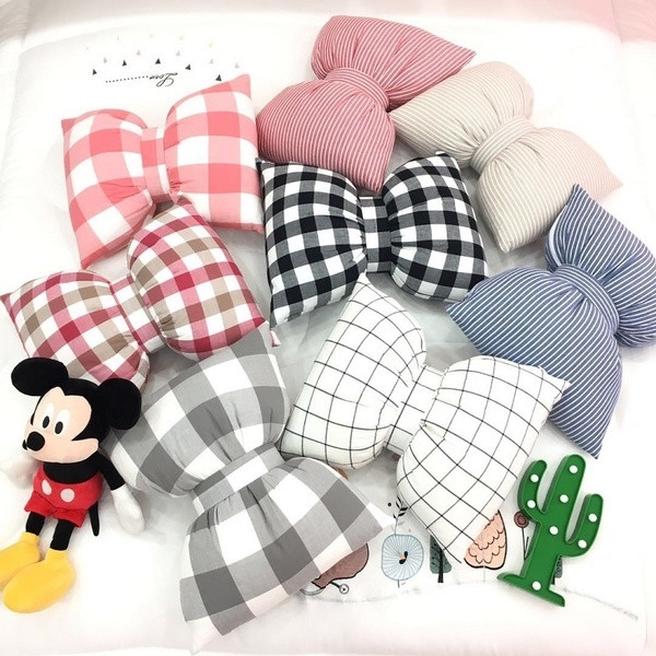 Малка декоративна възглавница