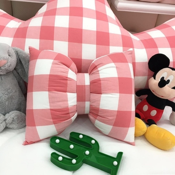 Малка декоративна възглавница