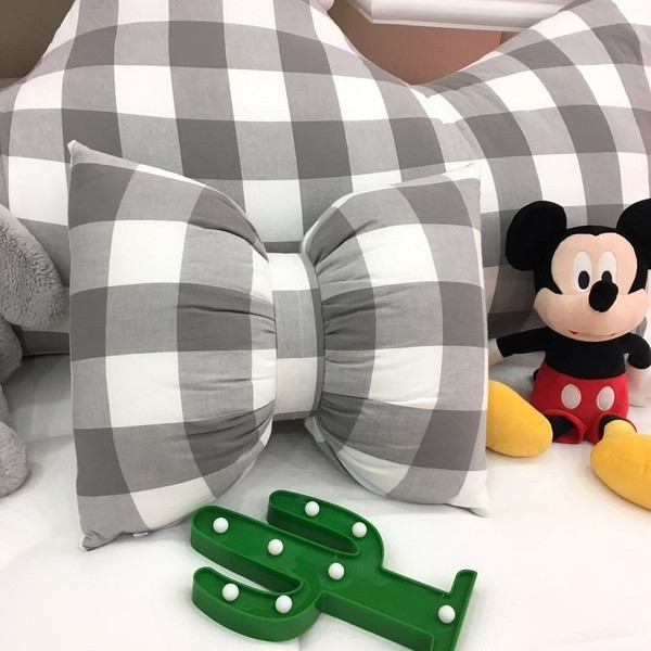 Малка декоративна възглавница