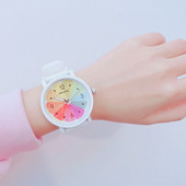 Часовник с цветен циферблат и кръгла форма - няколко цвята