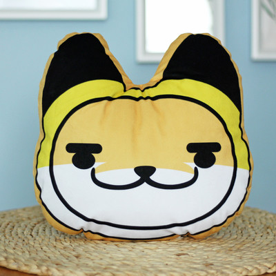 Διακοσμητικά μαξιλάρια σε διάφορα σχήματα