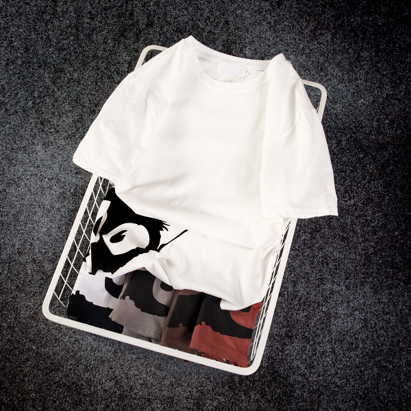 Памучна мъжка тениска с апликация в няколко цвята