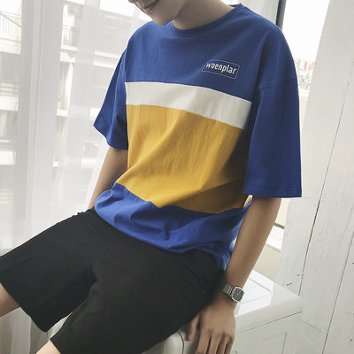 Ежедневна мъжка тениска с надпис в бял и син цвят