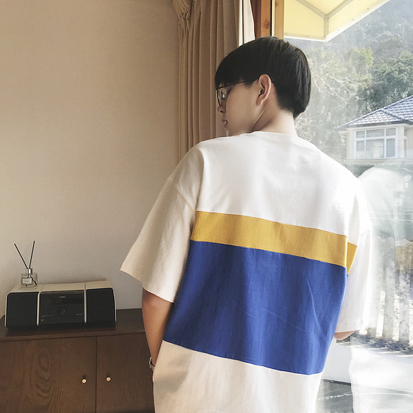 Ежедневна мъжка тениска с надпис в бял и син цвят