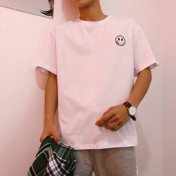 Модерна мъжка тениска а апликация в няколко цвята