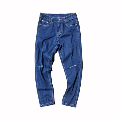 Blugi pentru bărbați în mai multe culori potrivite pentru utilizarea de zi cu zi