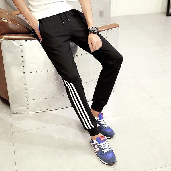 Lenjerie sport bărbătească din bumbac cu margine în trei culori