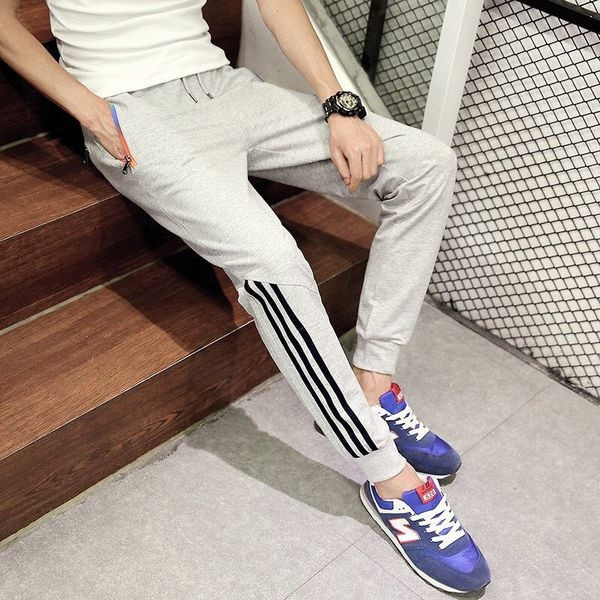 Lenjerie sport bărbătească din bumbac cu margine în trei culori