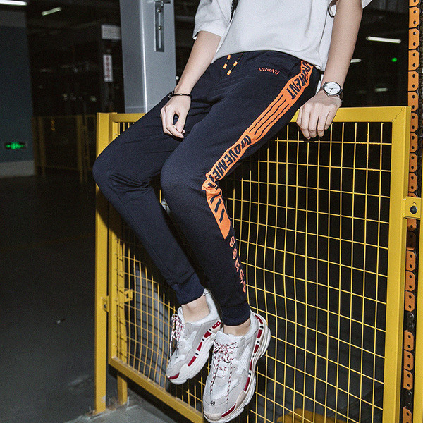 Мъжко дълго спортно долнище с надпис в четири цвята