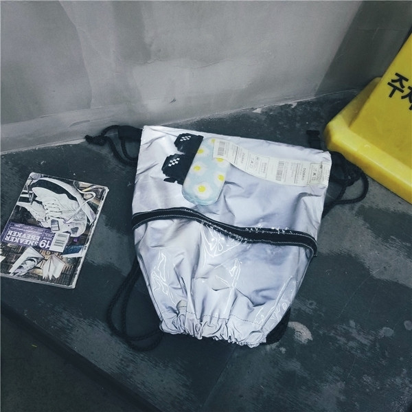 Μοντέρνο ανδρικό σακίδιο κατάλληλο για καθημερινή ζωή