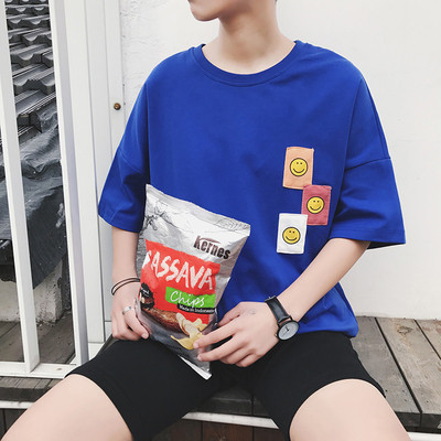 T-shirt για άντρες με ανοιχτή και πολύχρωμη εφαρμογή