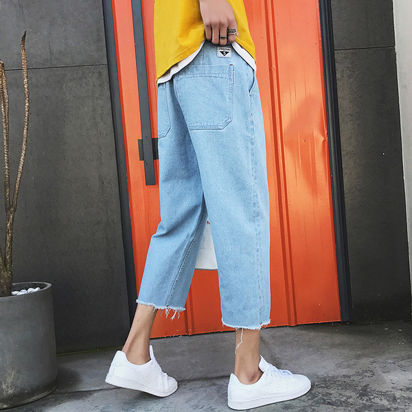 Blugi de bărbați stilați, de culoare deschisă