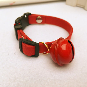 Lesa pentru caini si pisici in mai multe culori cu clopotel