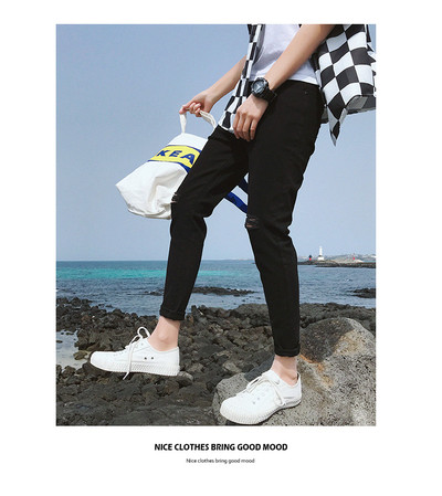 Μοντέρνα γυναικεία τζιν σε δύο χρώματα