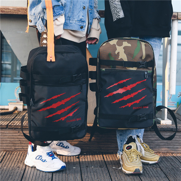 Rucsac mare pentru bărbați, cu aplicație colorată, potrivit pentru utilizarea de zi cu zi