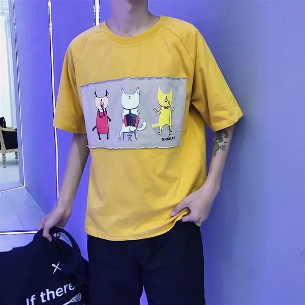 Tricou bărbătesc cu imprimeu alb, galben și negru