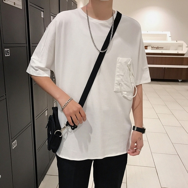 Мъжка памучна тениска с джоб и връзка в бял и черен цвят