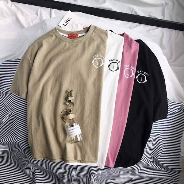 Tricou casual barbatesc cu aplicatie si inscriptie in patru culori