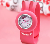 Παιδικό ρολόι με τρισδιάστατο στοιχείο σε διάφορα χρώματα για κορίτσια και αγόρια
