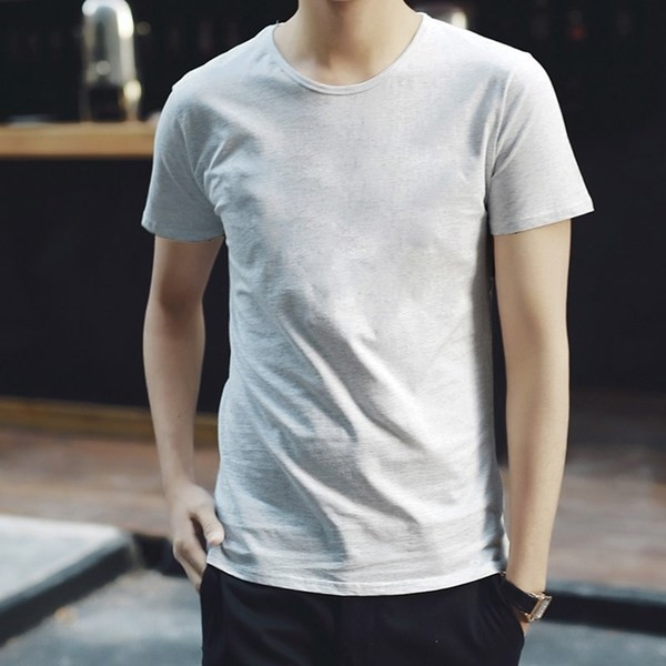 Модерна мъжка тениска изчистен модел в няколко цвята 
