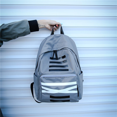 Άνετο σακίδιο unisex σε διάφορα χρώματα, κατάλληλο για καθημερινή ζωή