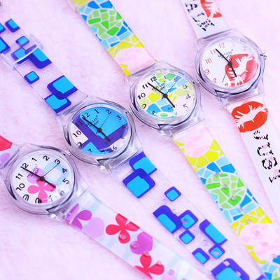 Модерен детски часовник за момичета в четири модела