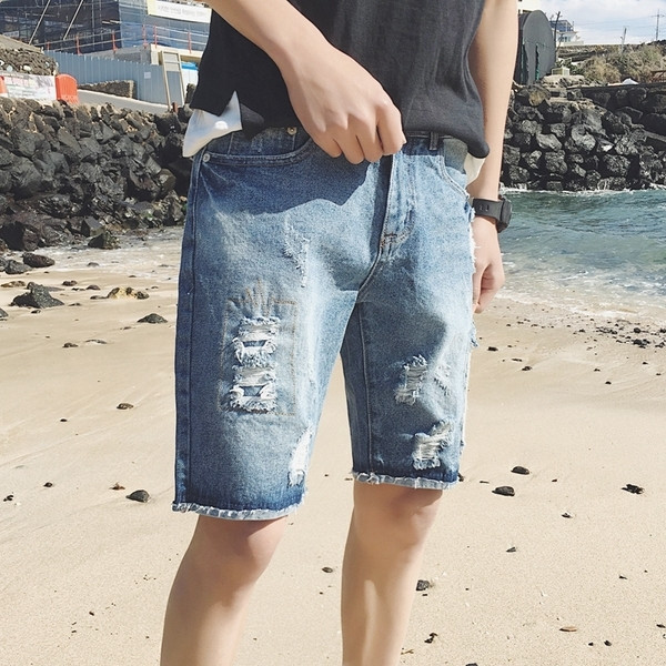 Мъжки шорти в светъл цвят