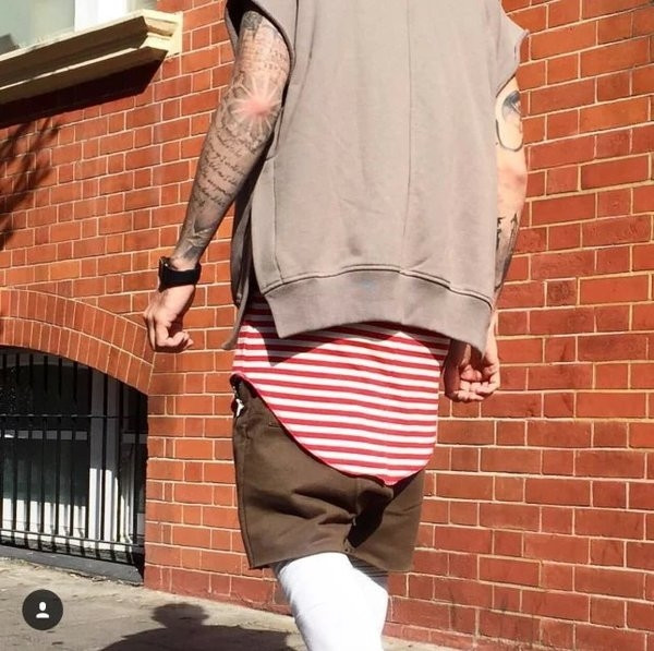 ΝΕΟ Δερμάτινο μπλουζάκι μακρύ σχέδιο σε διάφορα χρώματα