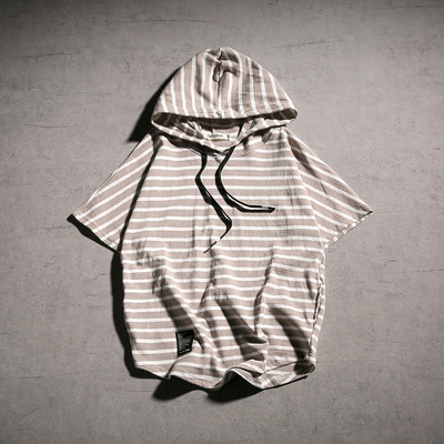 Раирана мъжка тениска с качулка в три цвята