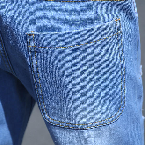 Pantaloni scurți pentru bărbați în două culori