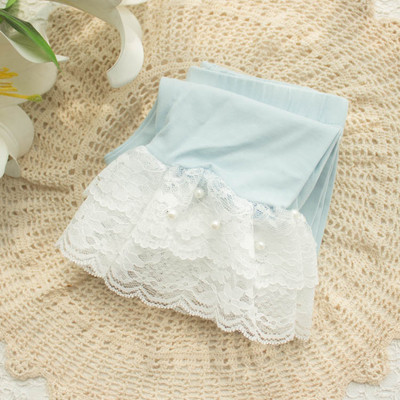 Детски клин с дантела и перли