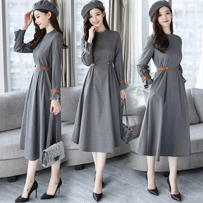 Model modern de rochie de dama cu buzunare si maneci din piele