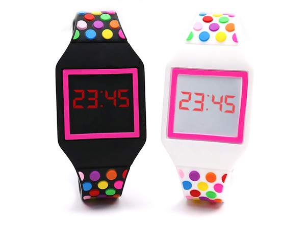 Детски LED часовник с цветна каишка за момичета и момчета