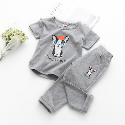 Παιδικό αθλητικό πακέτο - μπλούζα με κοντό μανίκι και εφαρμογή + σφήνα