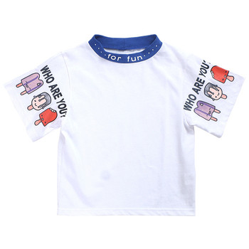 Παιδικό μπλουζάκι σε λευκό και μπλε χρώμα με επιγραφές και εφαρμογές