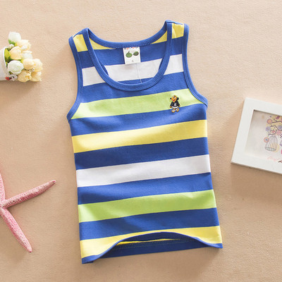 Több színben hímzéssel ellátott csíkos gyerekcipő fiúnak