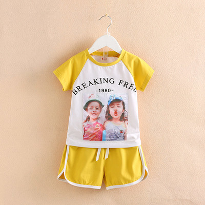 Παιδικό αθλητικό σετ για κορίτσια σε διαφορετικά χρώματα