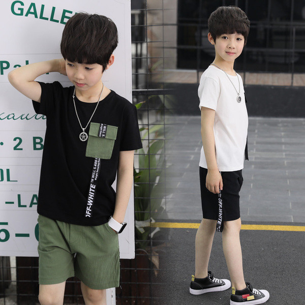 Модерен детски комплект за момче - тениска и къси панталони с надписи