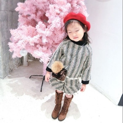 Παιδικό σετ για κορίτσια - σορτς + πουλόβερ