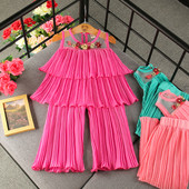 Set copii modern pentru fete - maiou cu broderie si pantaloni